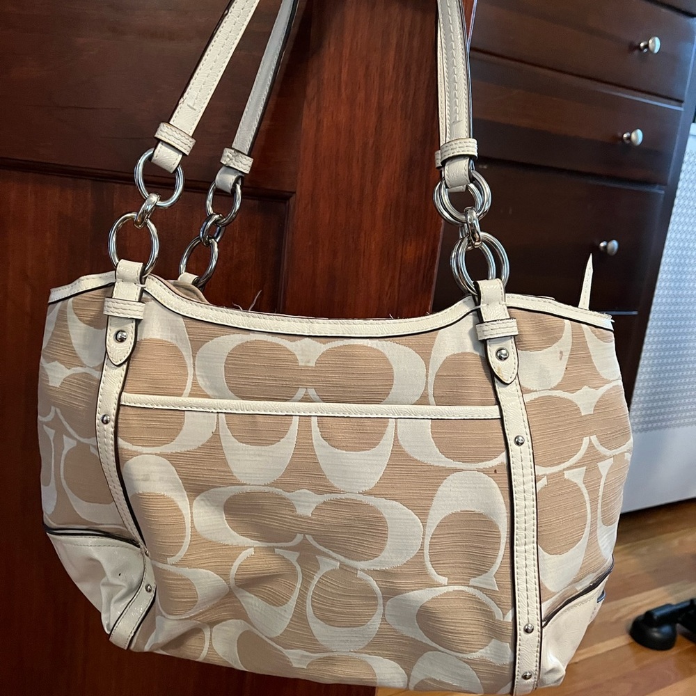 Coach shoulder bag